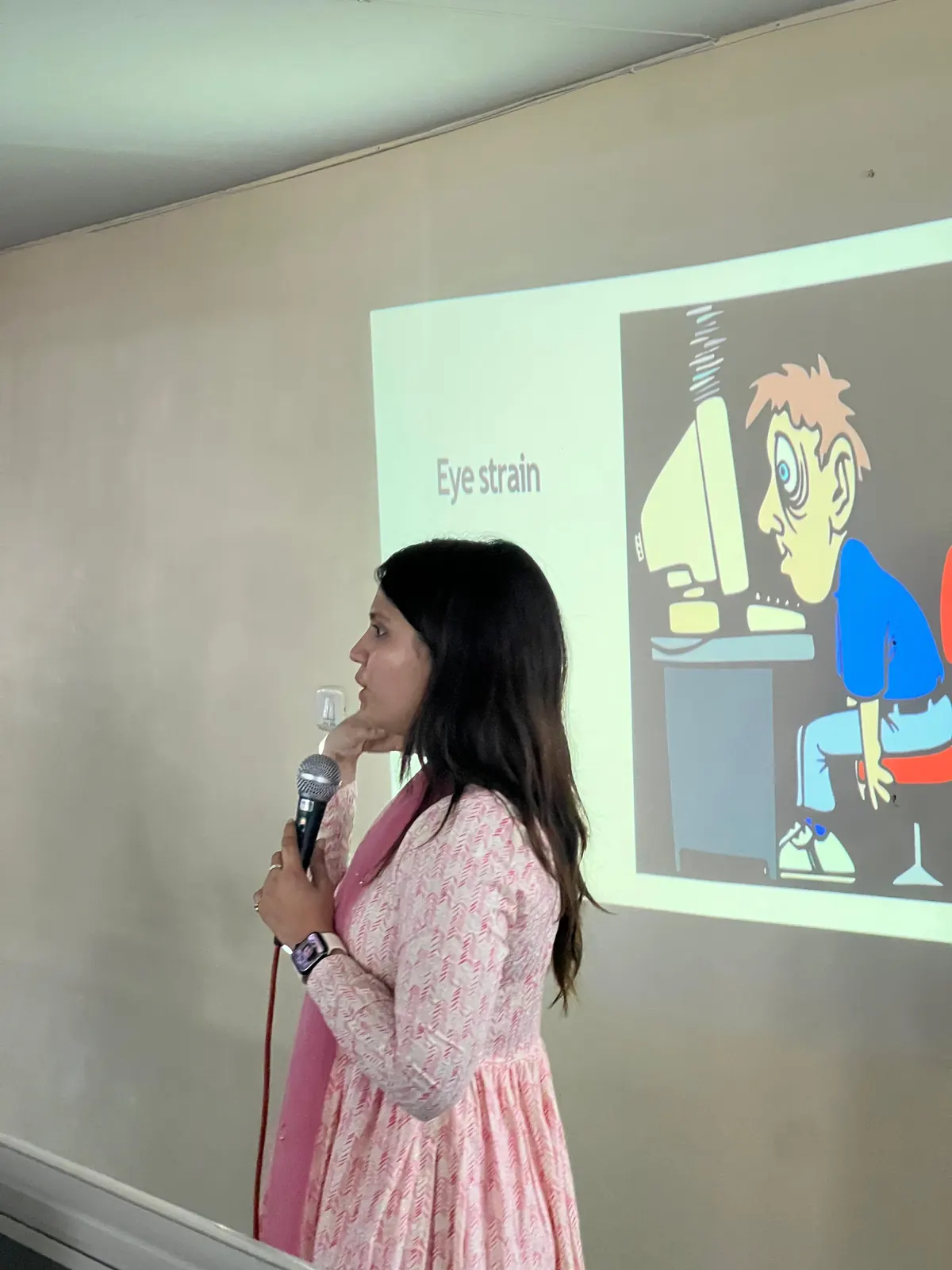 Talk on eye strain and posture at a workplace session
